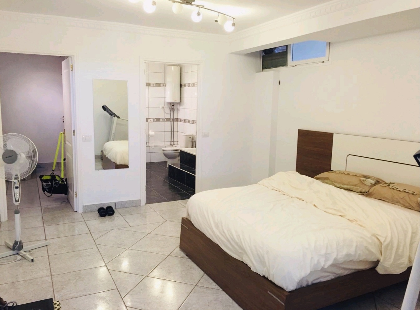 VILLAS - El MadroÃ±al